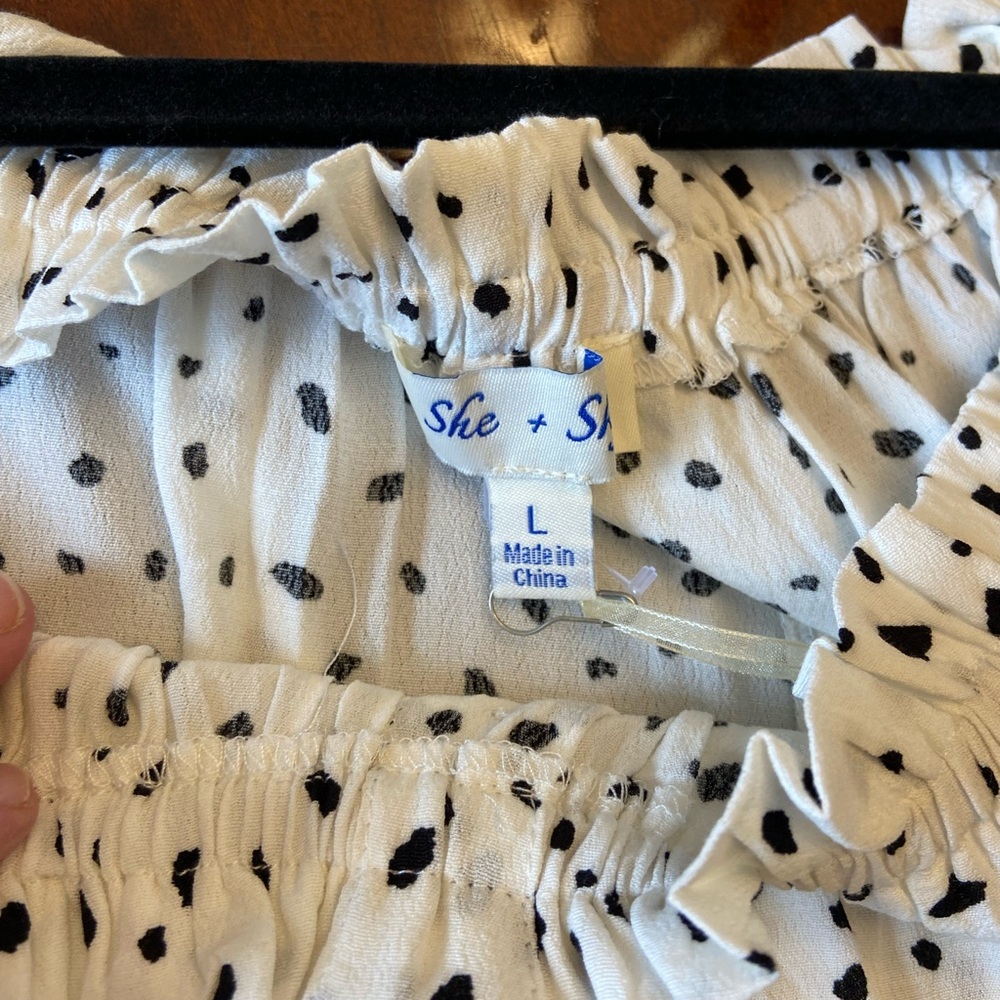 NWT She + Sky Black and White Off-Shoulder Blouse - Festival Wear Small - Large - Picture 11 of 11